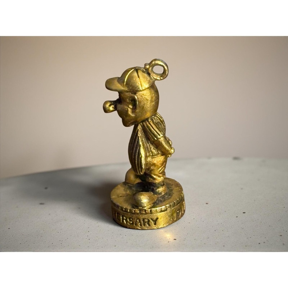 Vintage 1967 Golden Anniversary Metal Woodcarver Figurine Charm 1917–1967 - Picture 4 of 5